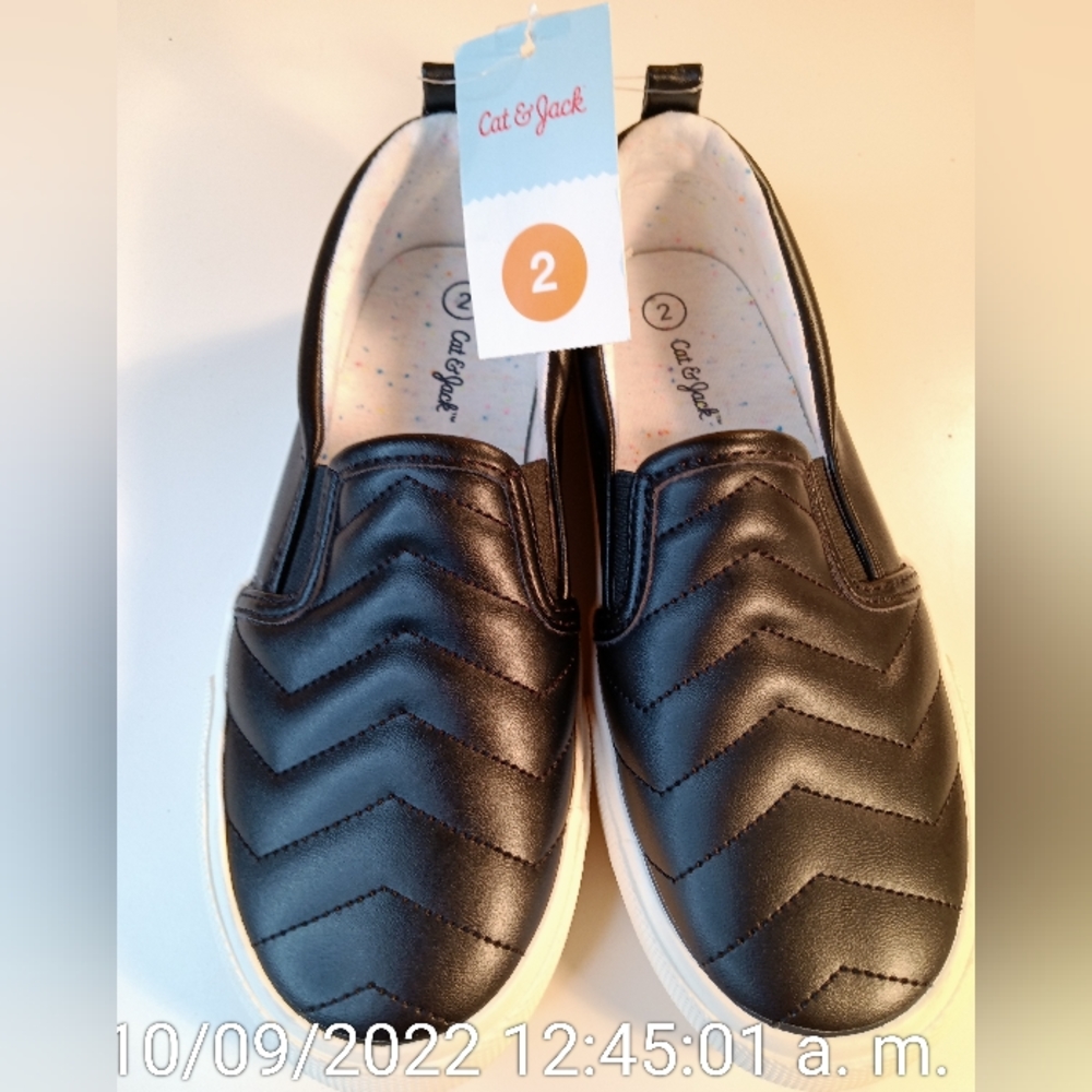 Cat & Jack leather imitation black color slipper.Size 2